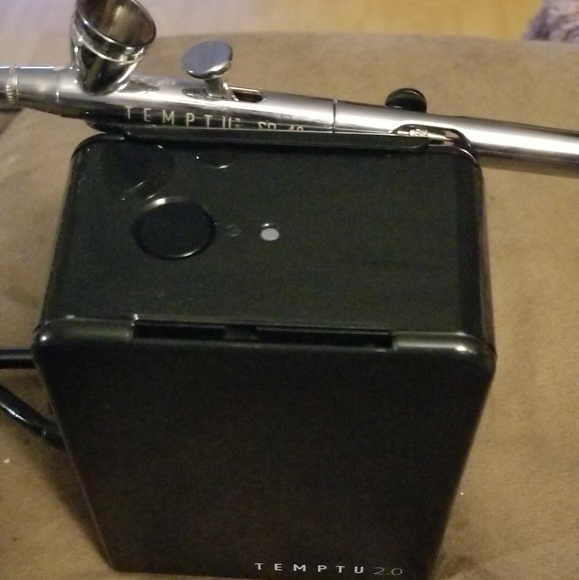 SOLD - Picture 4 of 8